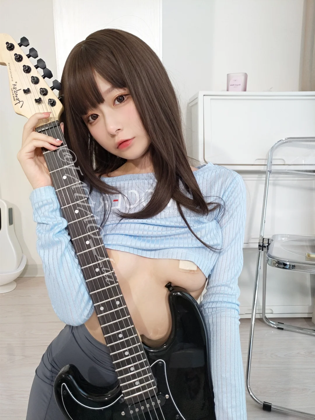 91tutu.cc@迷之呆梨 NO.004 吉他妹妹-066.webp