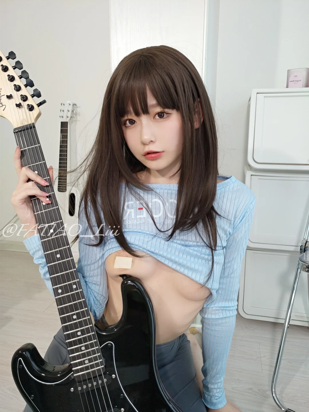 91tutu.cc@迷之呆梨 NO.004 吉他妹妹-072.webp