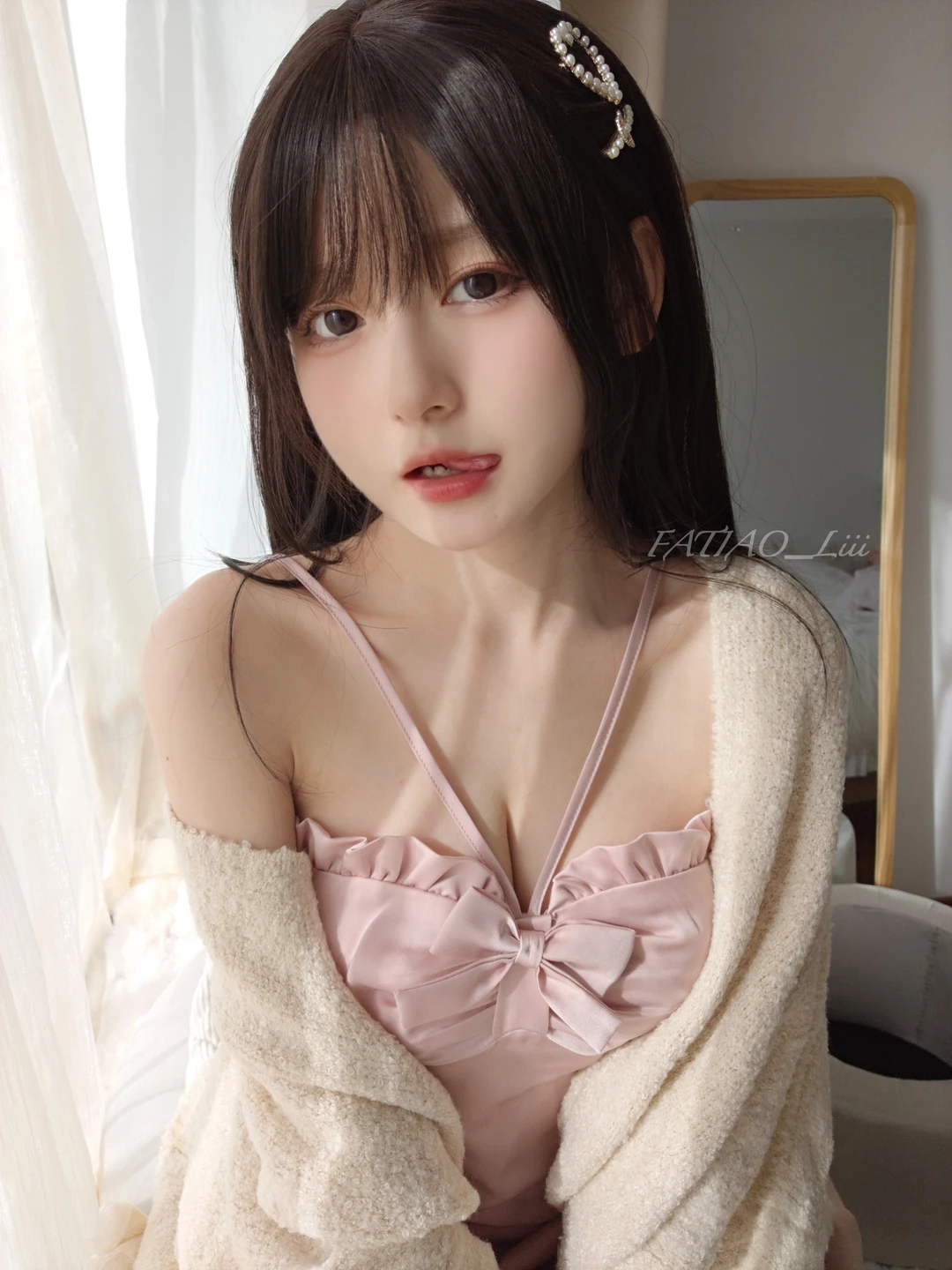 91tutu.cc@2022-11-17 あなたの隣に住んでいるお姉さん♡-006.webp