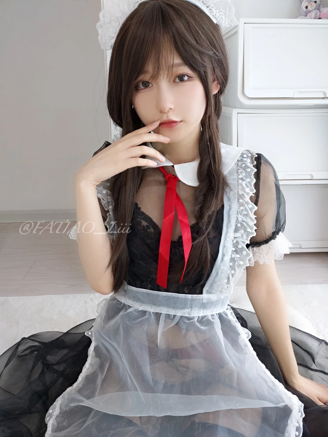 91tutu.cc@迷之呆梨 – NO.039 自撮り写真 半透明黑丝吊带女仆装（半透明メイド服）-040.webp