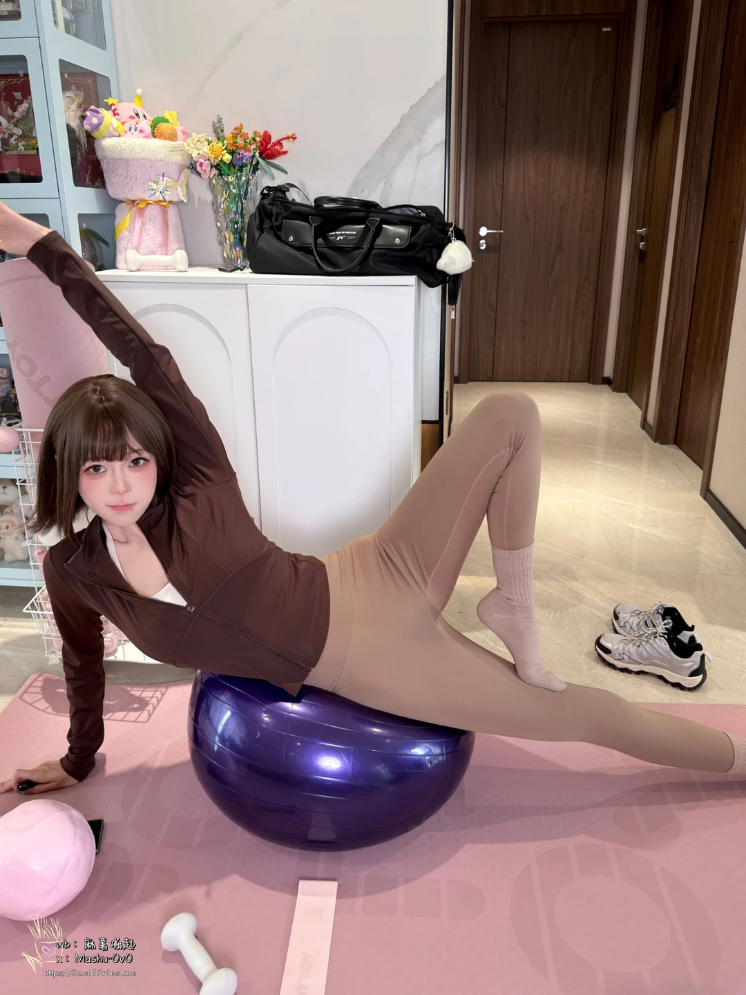 91tutu.cc@麻薯大王 - No.016 瑜伽垫上的越界-007.webp