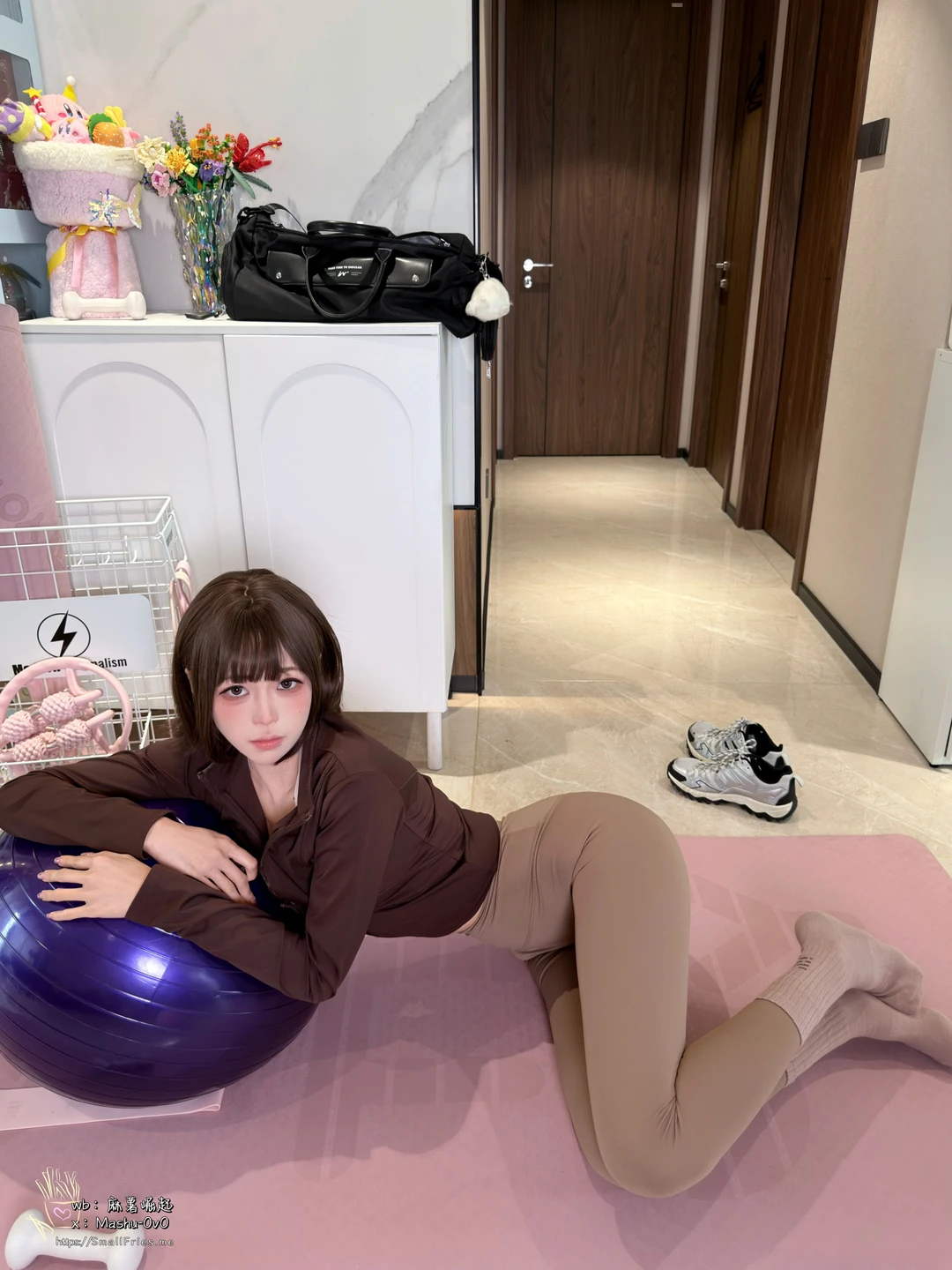91tutu.cc@麻薯大王 - No.016 瑜伽垫上的越界-010.webp