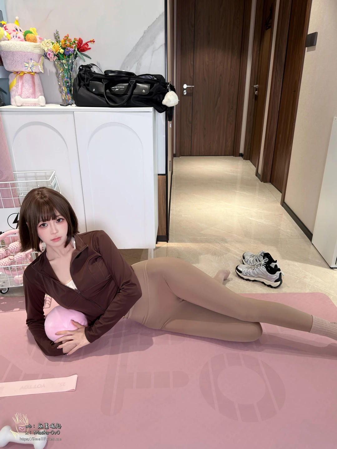 91tutu.cc@麻薯大王 - No.016 瑜伽垫上的越界-018.webp
