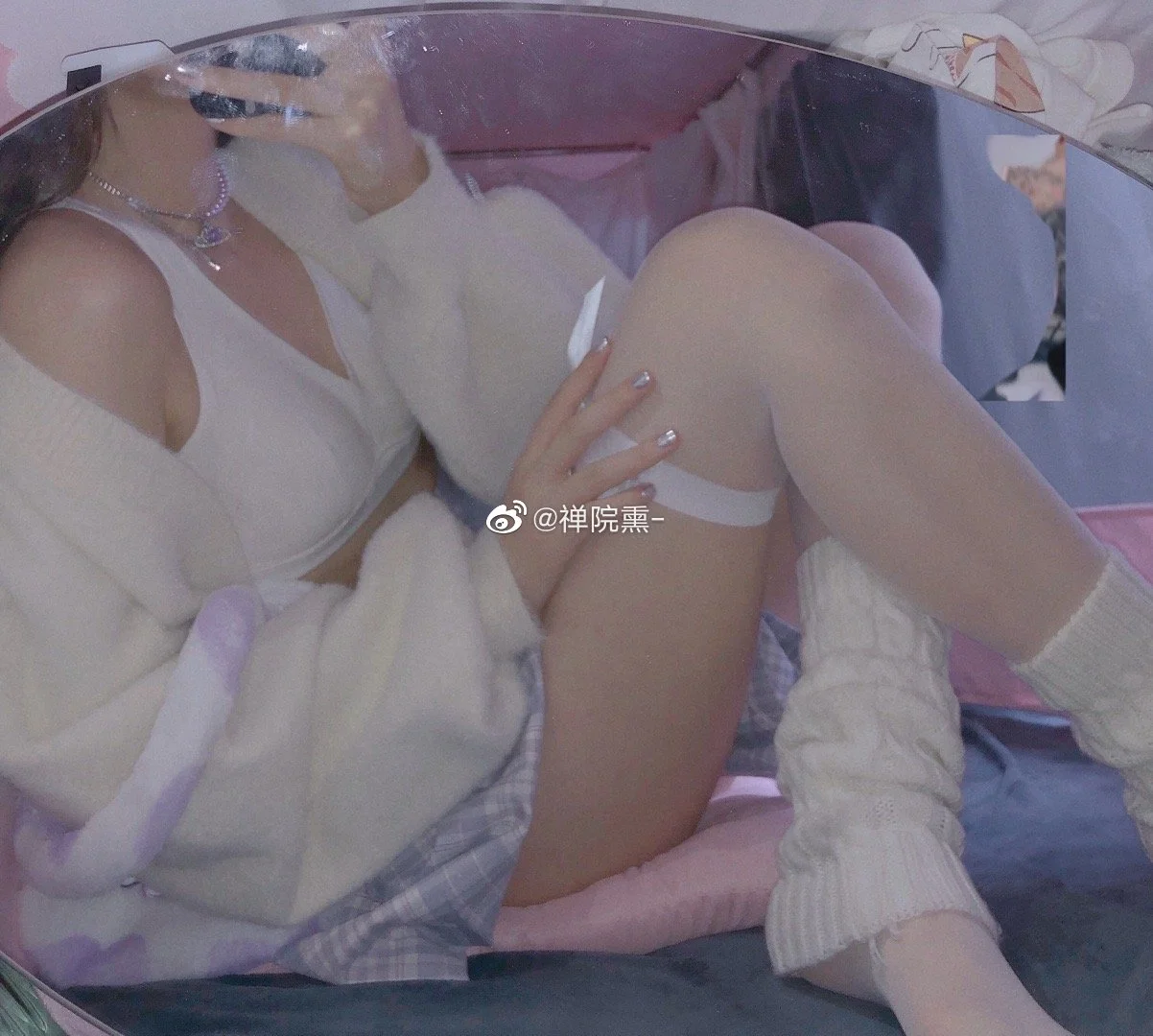 000 02 禅院熏 (熏仔) - 早期微博 [1108P-385.94 MB]