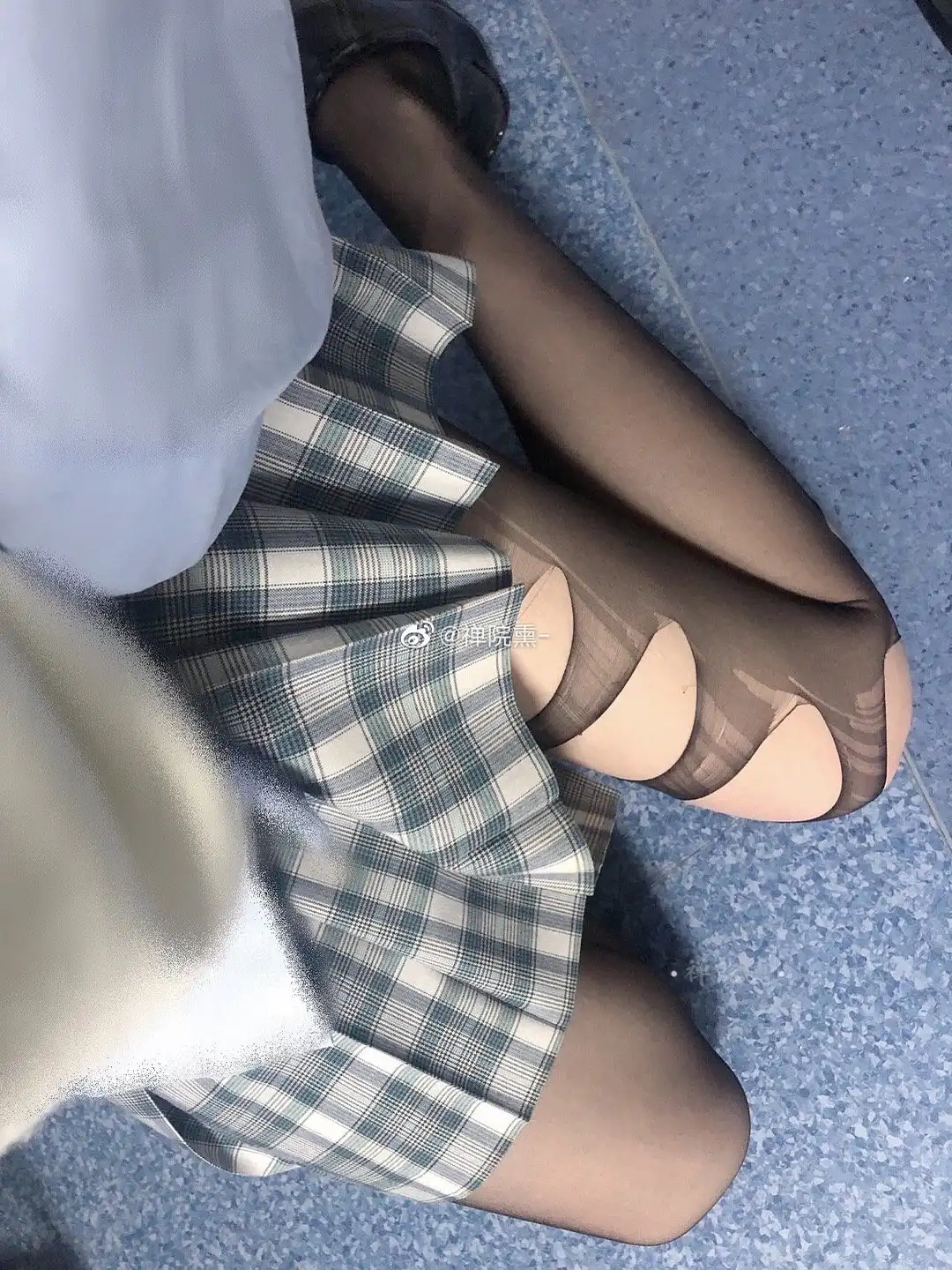 91tutu.cc@000 02 禅院熏 (熏仔) - 早期微博-565.webp