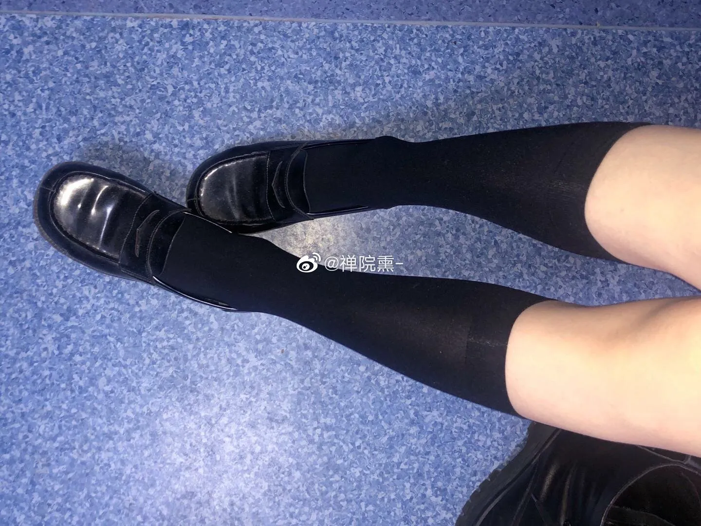 91tutu.cc@000 02 禅院熏 (熏仔) - 早期微博-960.webp