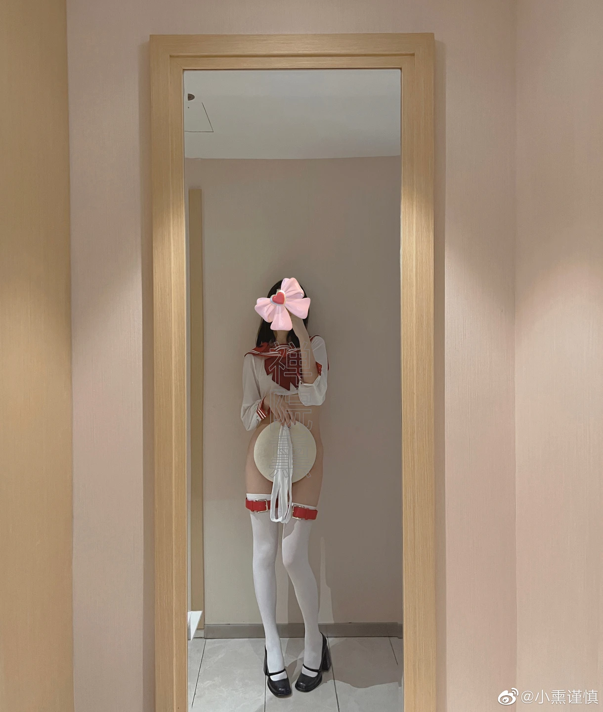 91tutu.cc@000 04_禅院熏_熏仔_早期微博的杂图_1138P_4V_863_70_MB-1017.webp