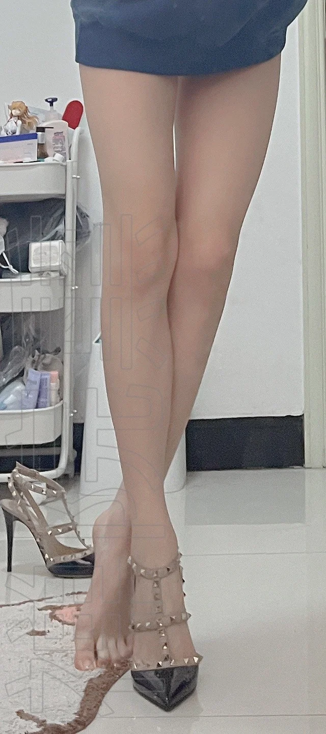 91tutu.cc@000 04_禅院熏_熏仔_早期微博的杂图_1138P_4V_863_70_MB-1033.webp