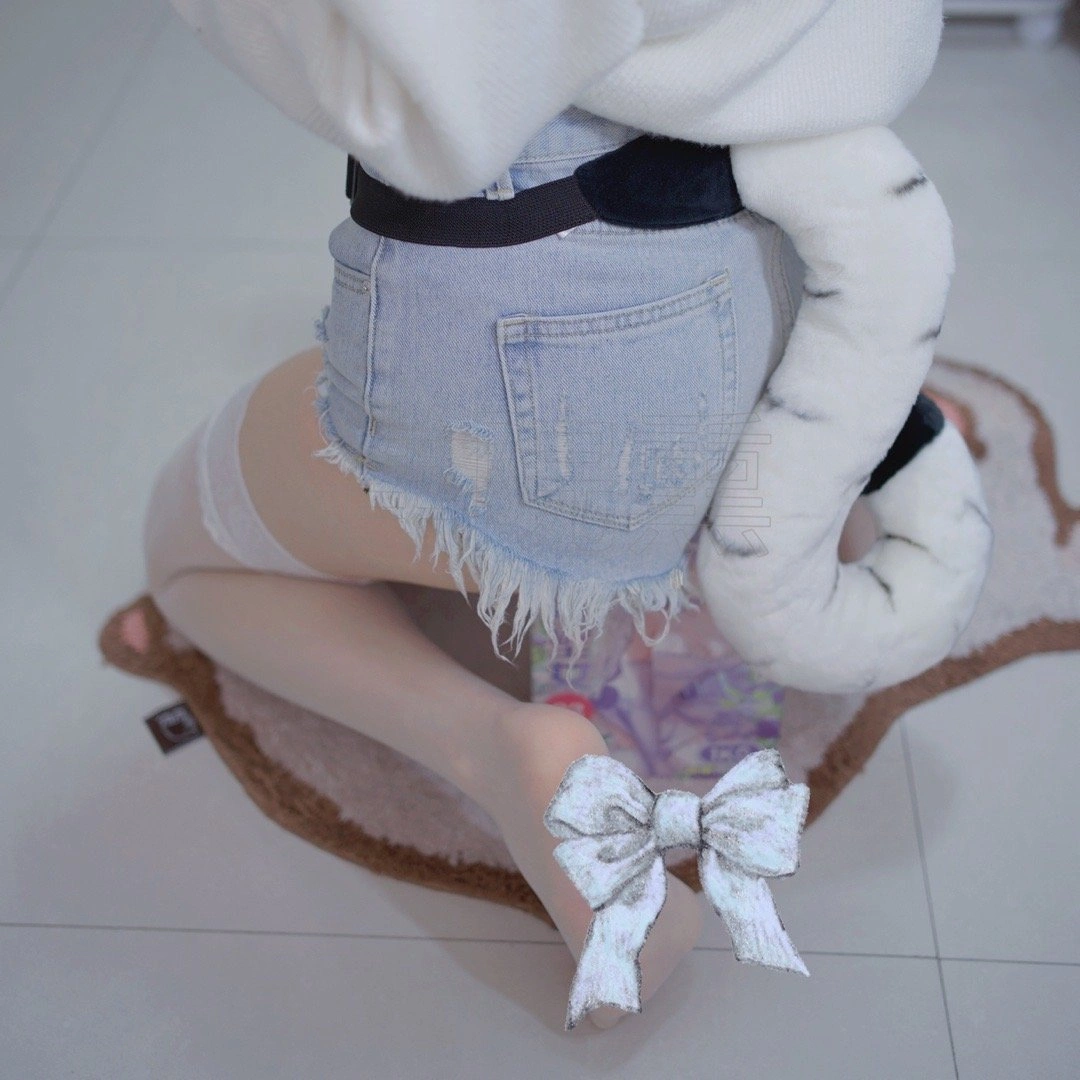 91tutu.cc@000 04_禅院熏_熏仔_早期微博的杂图_1138P_4V_863_70_MB-1049.webp