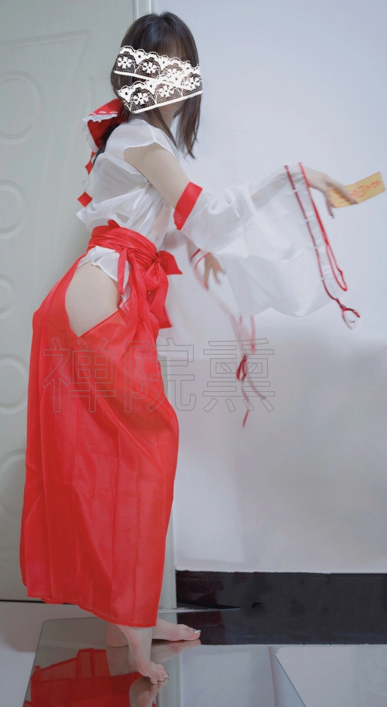 91tutu.cc@000 04_禅院熏_熏仔_早期微博的杂图_1138P_4V_863_70_MB-1081.webp