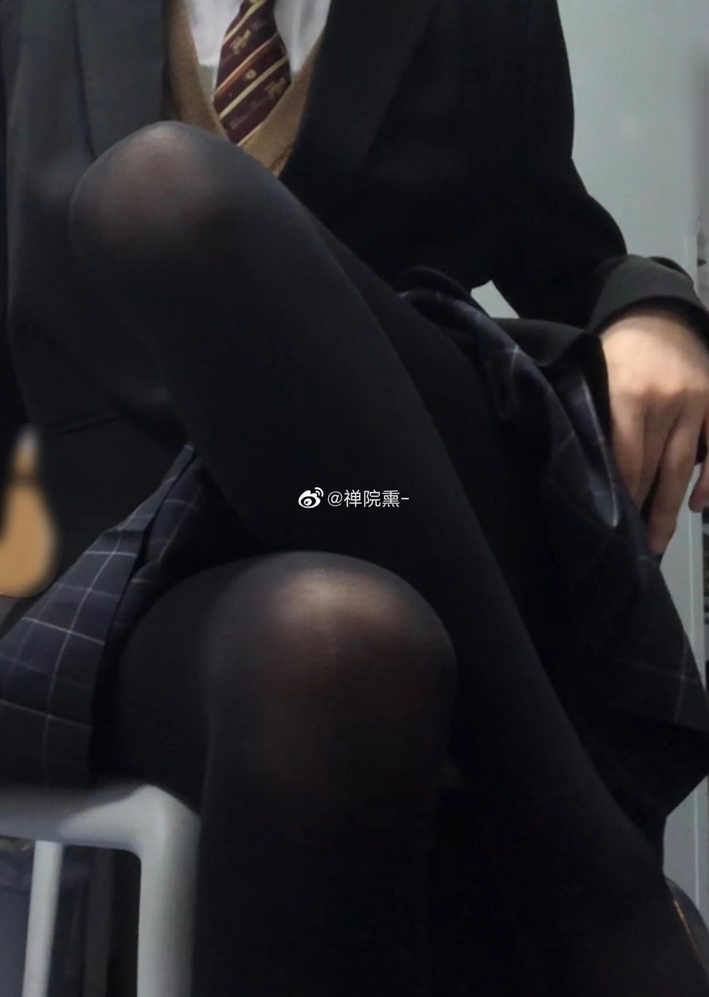 91tutu.cc@000 04_禅院熏_熏仔_早期微博的杂图_1138P_4V_863_70_MB-1113.webp