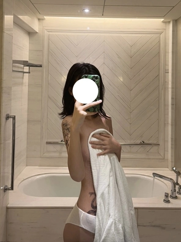 91tutu.cc@000 04_禅院熏_熏仔_早期微博的杂图_1138P_4V_863_70_MB-172.webp