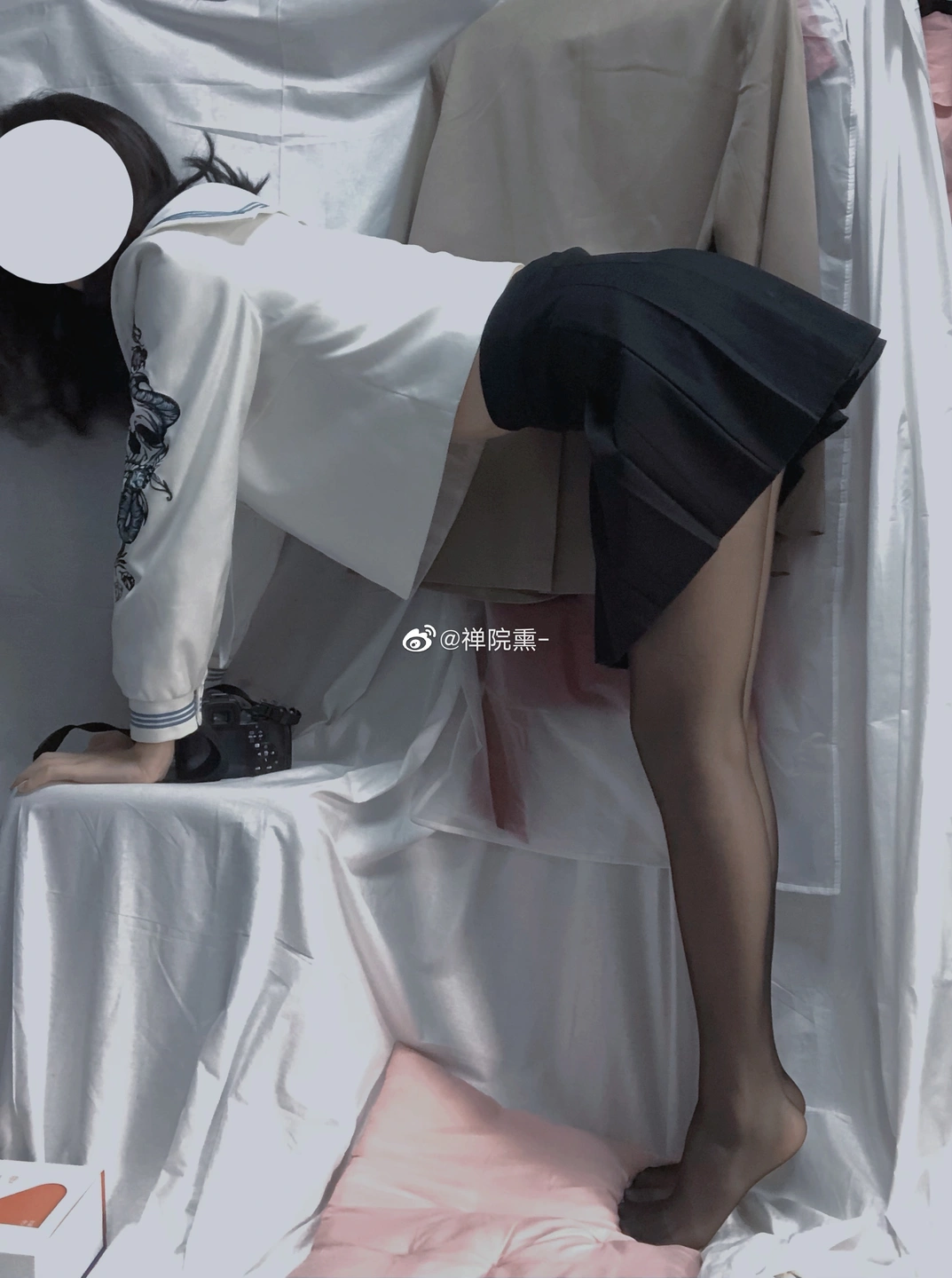 91tutu.cc@000 04_禅院熏_熏仔_早期微博的杂图_1138P_4V_863_70_MB-272.webp