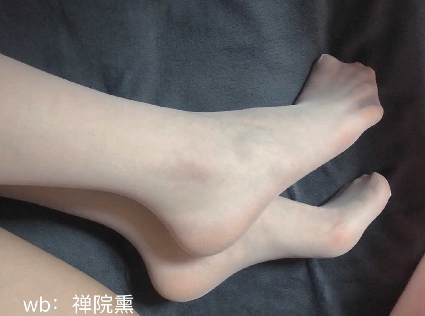 91tutu.cc@000 04_禅院熏_熏仔_早期微博的杂图_1138P_4V_863_70_MB-325.webp