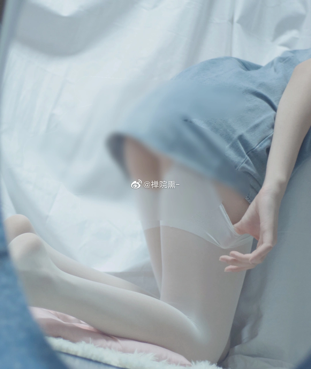 91tutu.cc@000 04_禅院熏_熏仔_早期微博的杂图_1138P_4V_863_70_MB-409.webp