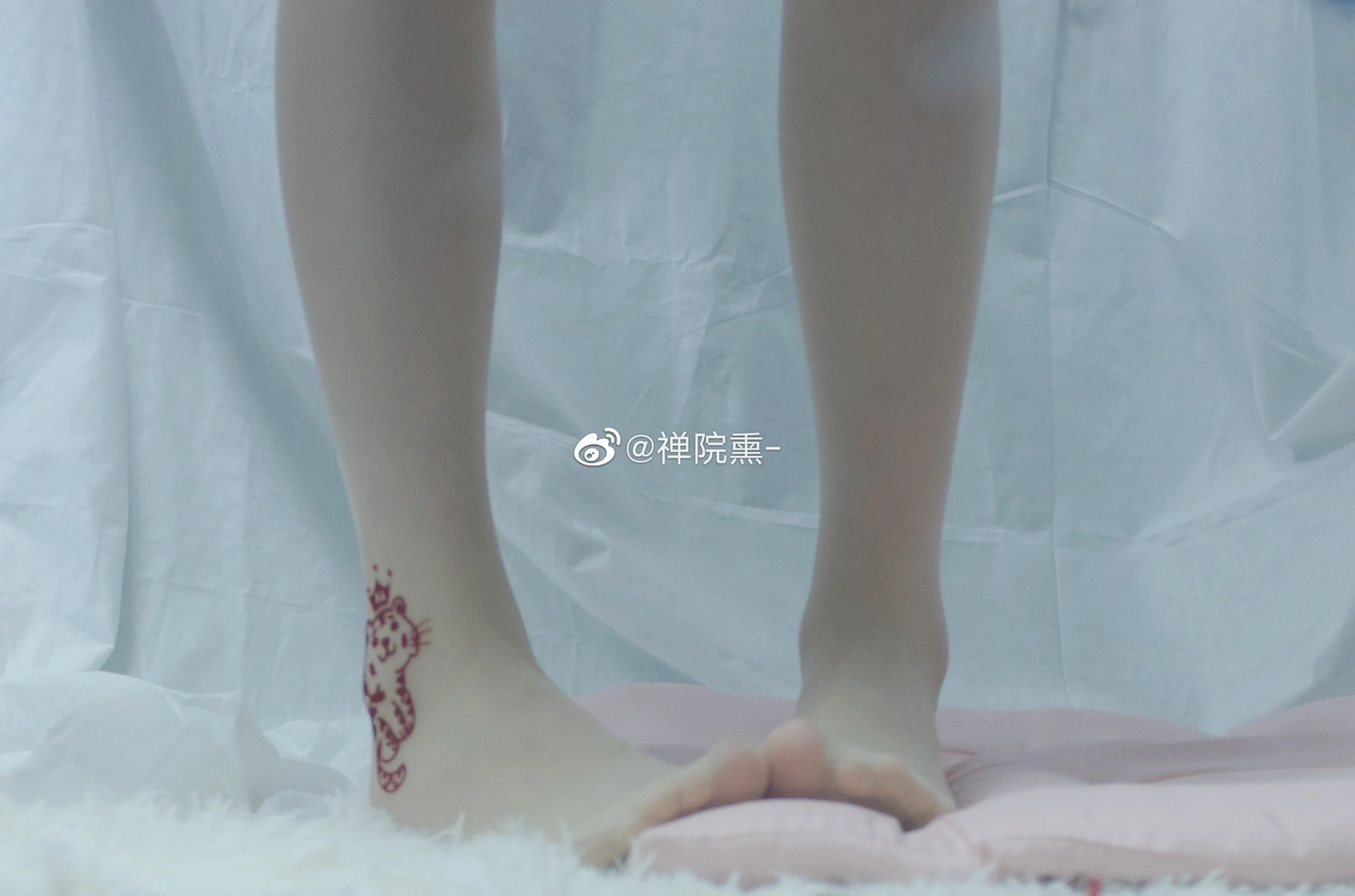 91tutu.cc@000 04_禅院熏_熏仔_早期微博的杂图_1138P_4V_863_70_MB-517.webp