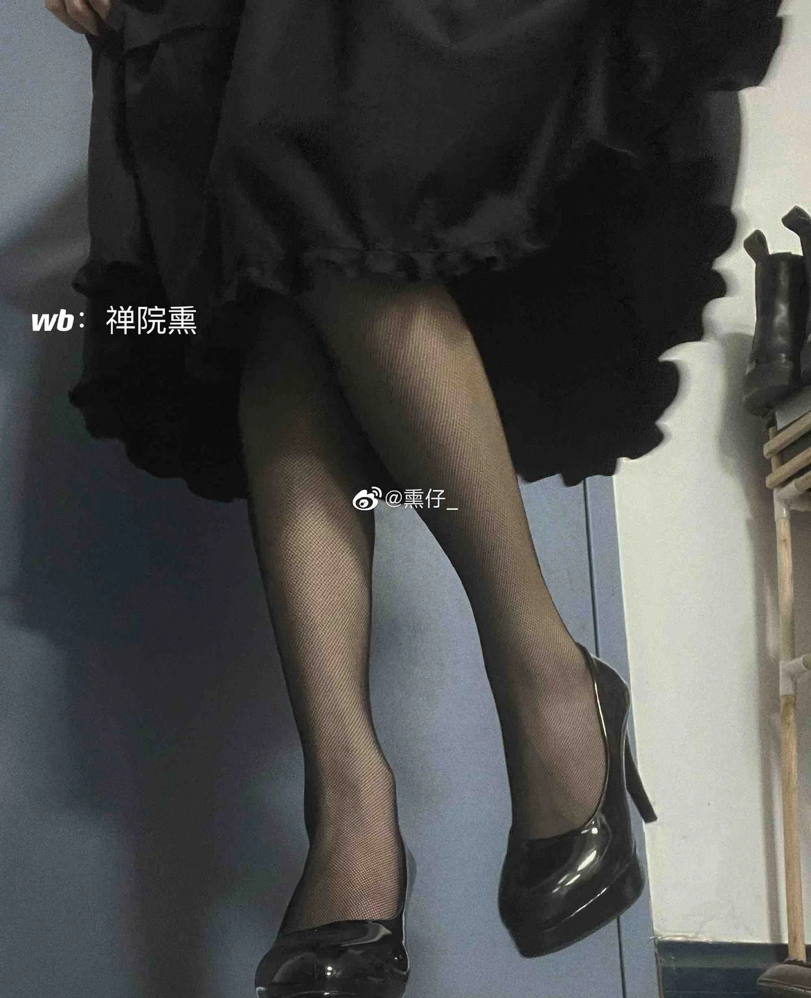 91tutu.cc@000 04_禅院熏_熏仔_早期微博的杂图_1138P_4V_863_70_MB-545.webp