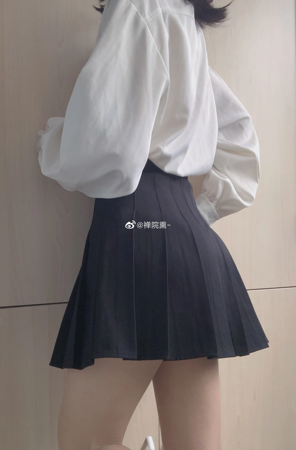 91tutu.cc@000 04_禅院熏_熏仔_早期微博的杂图_1138P_4V_863_70_MB-628.webp