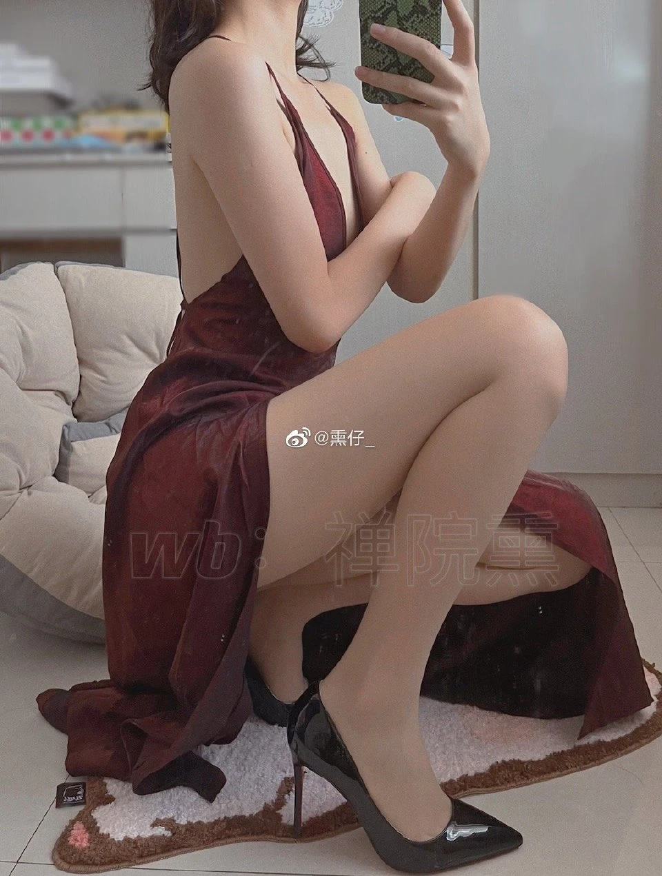 91tutu.cc@000 04_禅院熏_熏仔_早期微博的杂图_1138P_4V_863_70_MB-723.webp