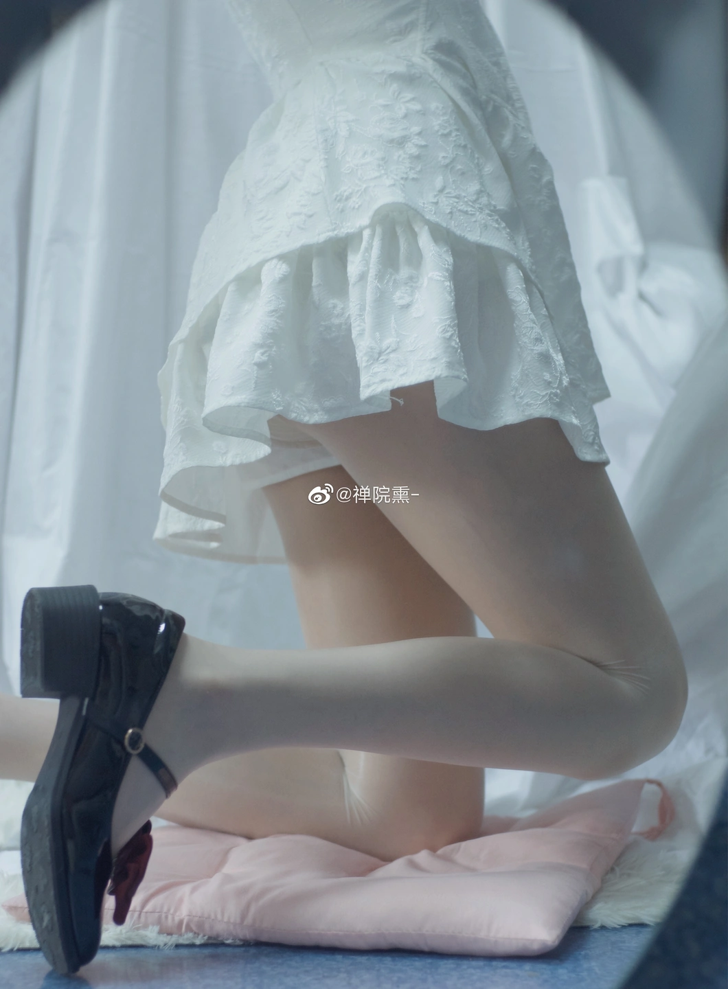 91tutu.cc@000 04_禅院熏_熏仔_早期微博的杂图_1138P_4V_863_70_MB-790.webp