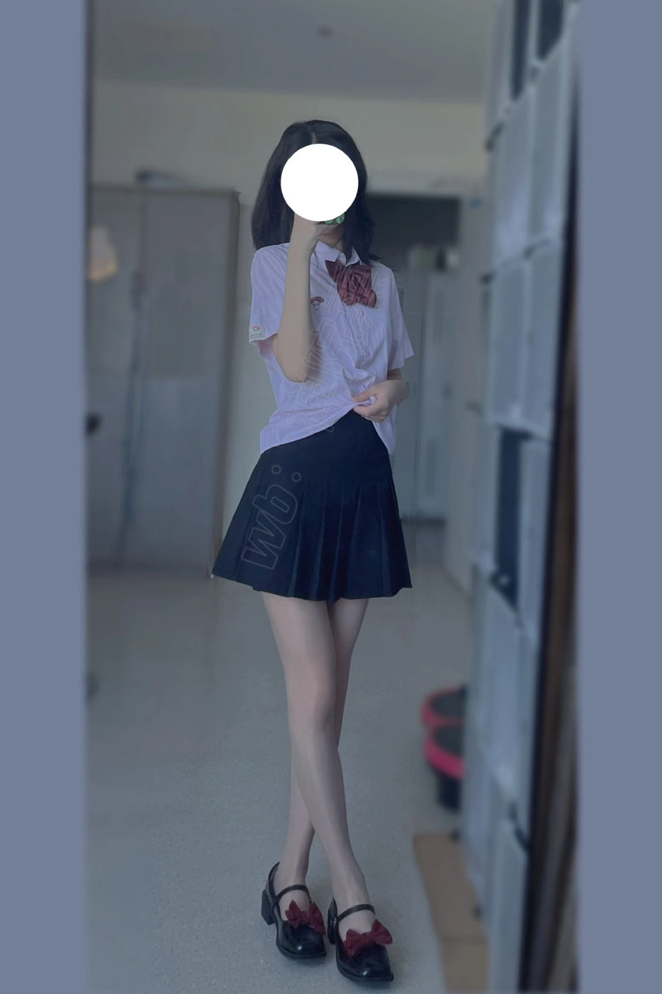 91tutu.cc@000 04_禅院熏_熏仔_早期微博的杂图_1138P_4V_863_70_MB-820.webp