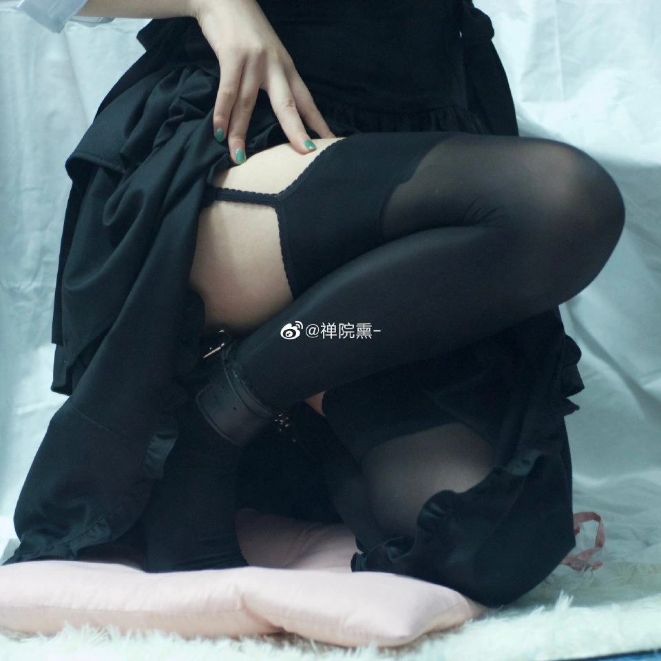 91tutu.cc@000 04_禅院熏_熏仔_早期微博的杂图_1138P_4V_863_70_MB-833.webp