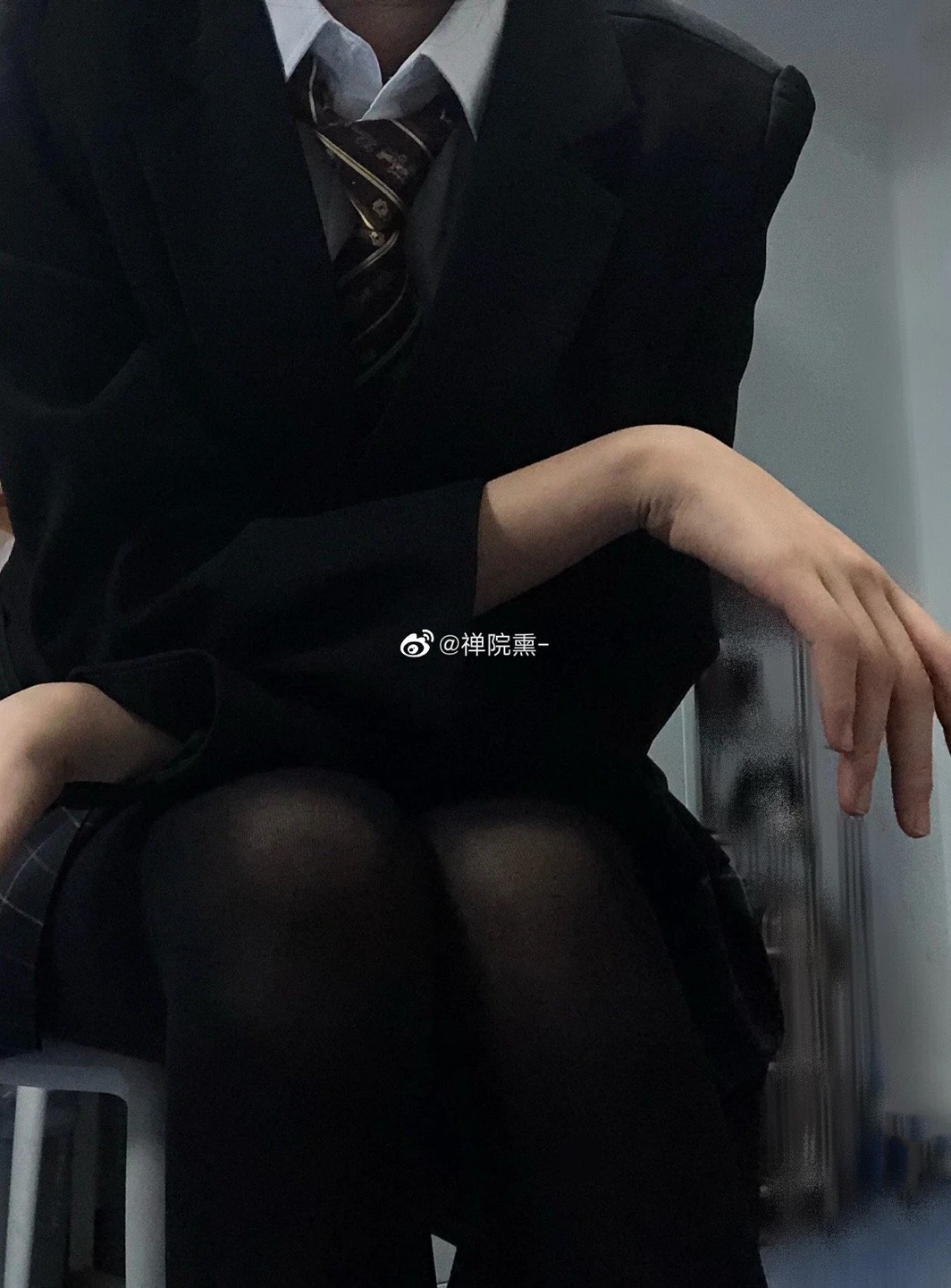 91tutu.cc@000 04_禅院熏_熏仔_早期微博的杂图_1138P_4V_863_70_MB-834.webp