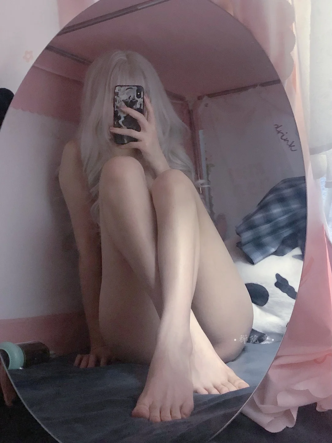 91tutu.cc@000 04_禅院熏_熏仔_早期微博的杂图_1138P_4V_863_70_MB-862.webp