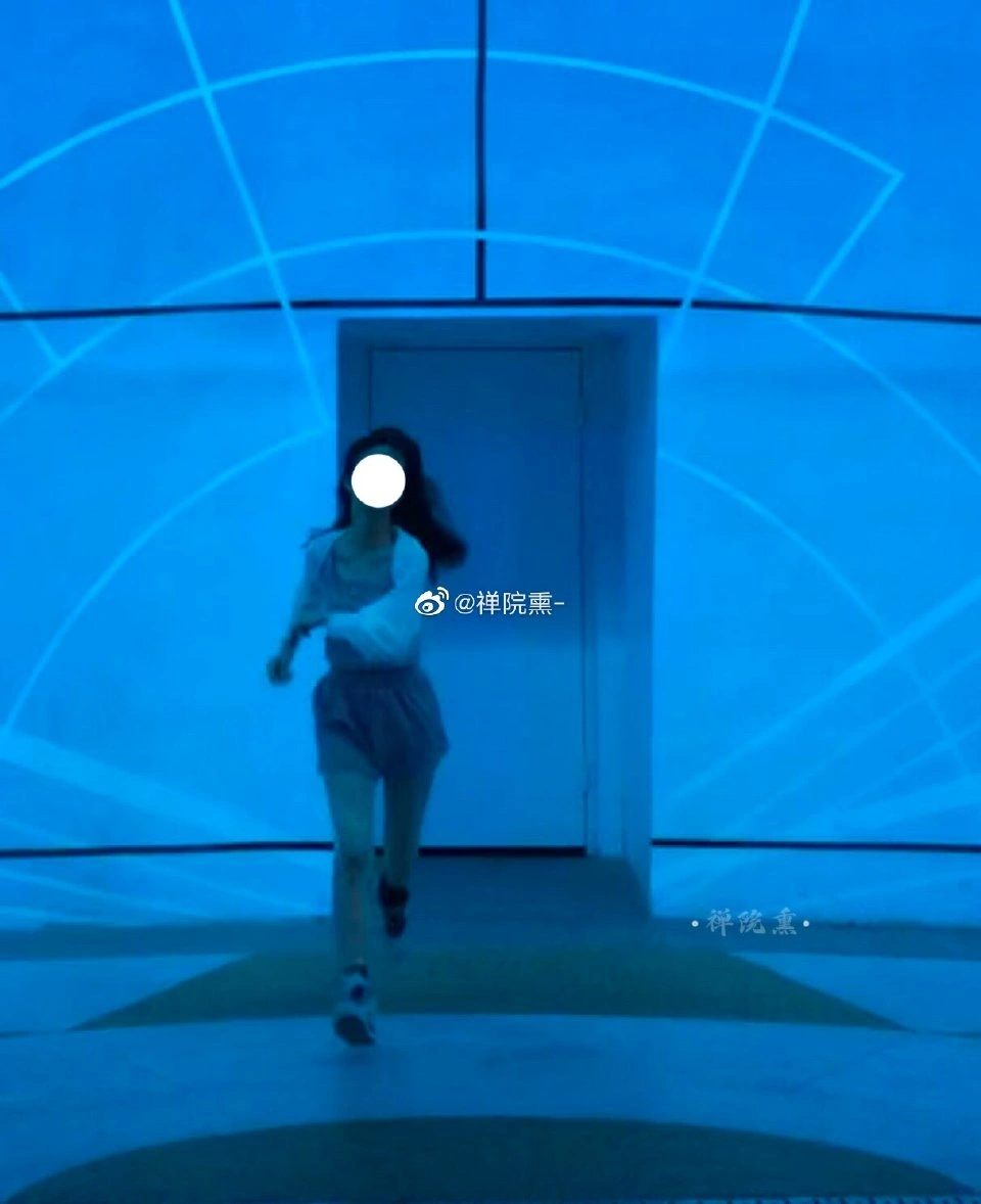 91tutu.cc@000 04_禅院熏_熏仔_早期微博的杂图_1138P_4V_863_70_MB-875.webp