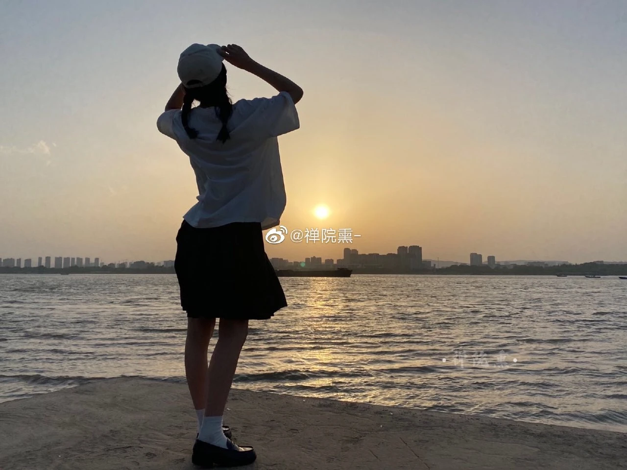 91tutu.cc@000 04_禅院熏_熏仔_早期微博的杂图_1138P_4V_863_70_MB-961.webp