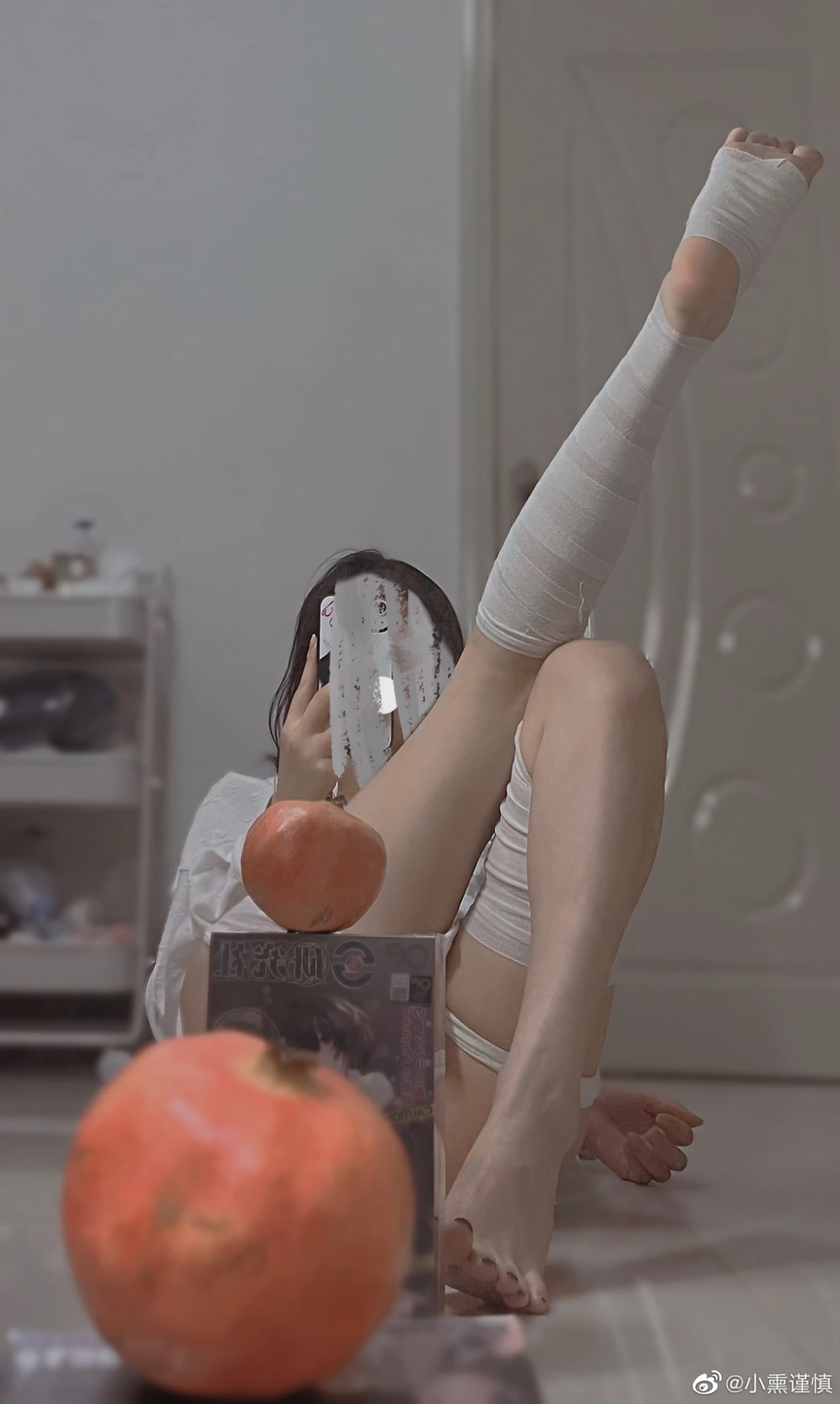 91tutu.cc@000 04_禅院熏_熏仔_早期微博的杂图_1138P_4V_863_70_MB-969.webp