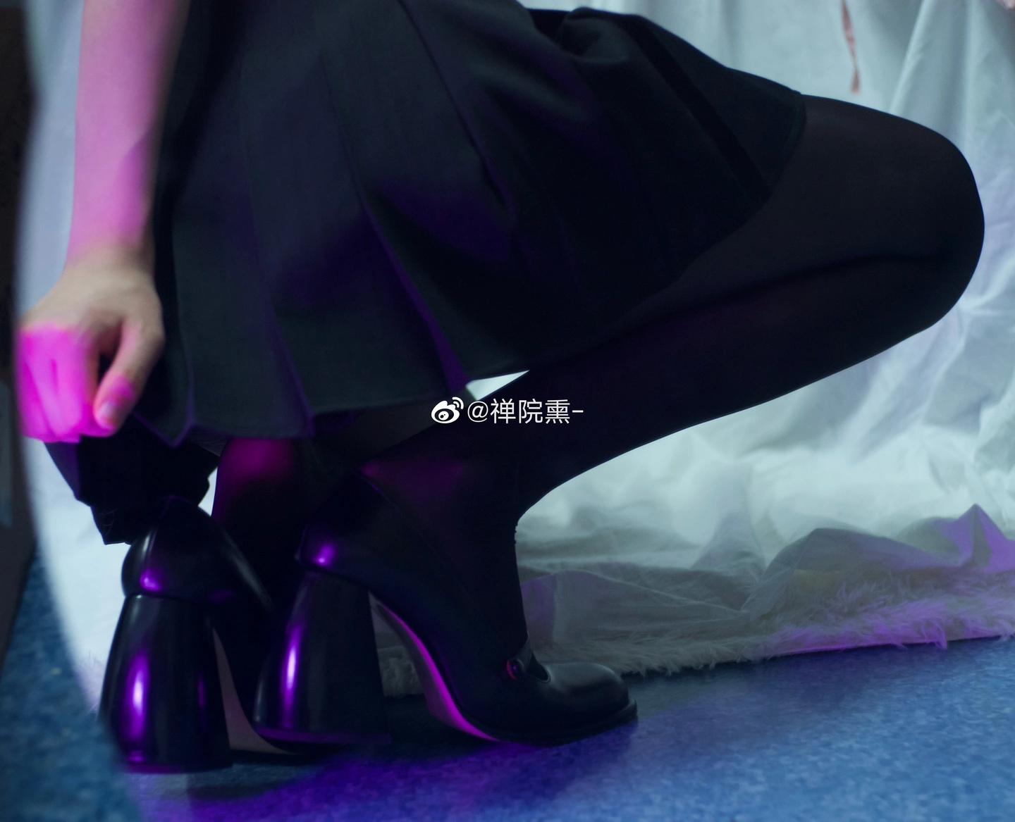 91tutu.cc@000 05_禅院熏_熏仔_早期微博零散套图_493P_15V_589_28_MB-156.webp