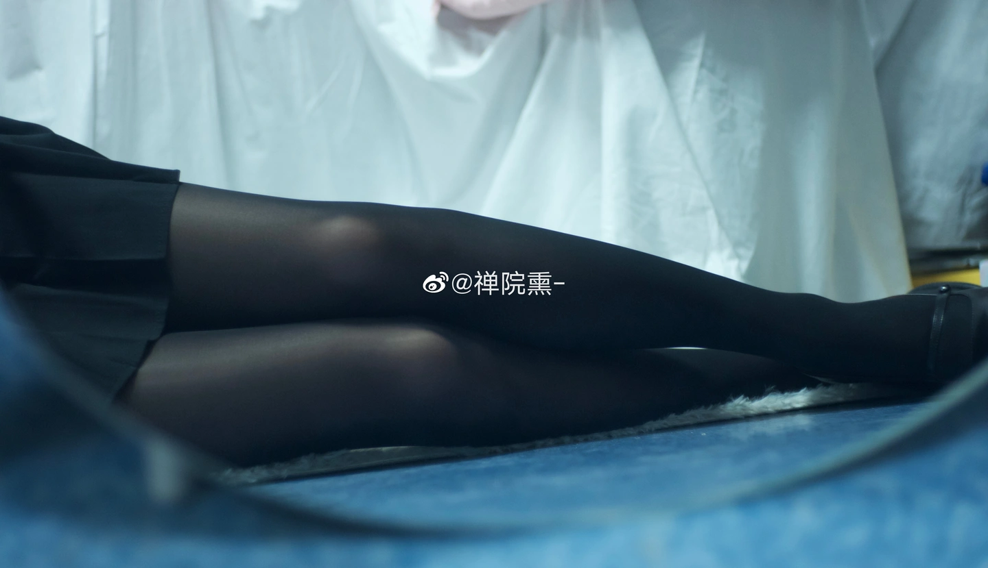 91tutu.cc@000 05_禅院熏_熏仔_早期微博零散套图_493P_15V_589_28_MB-200.webp