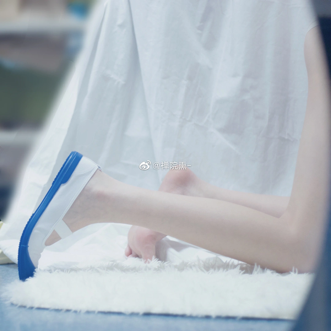 91tutu.cc@000 05_禅院熏_熏仔_早期微博零散套图_493P_15V_589_28_MB-217.webp