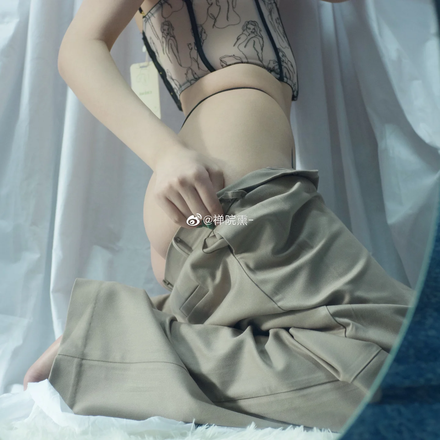 91tutu.cc@000 05_禅院熏_熏仔_早期微博零散套图_493P_15V_589_28_MB-325.webp