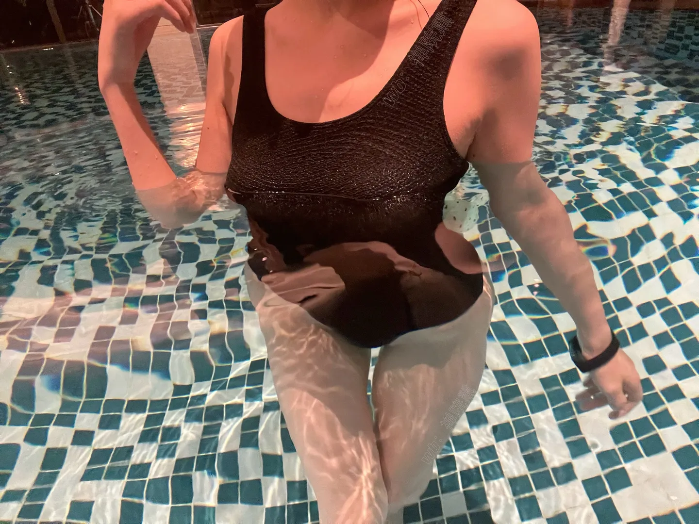 91tutu.cc@000 05_禅院熏_熏仔_早期微博零散套图_493P_15V_589_28_MB-334.webp