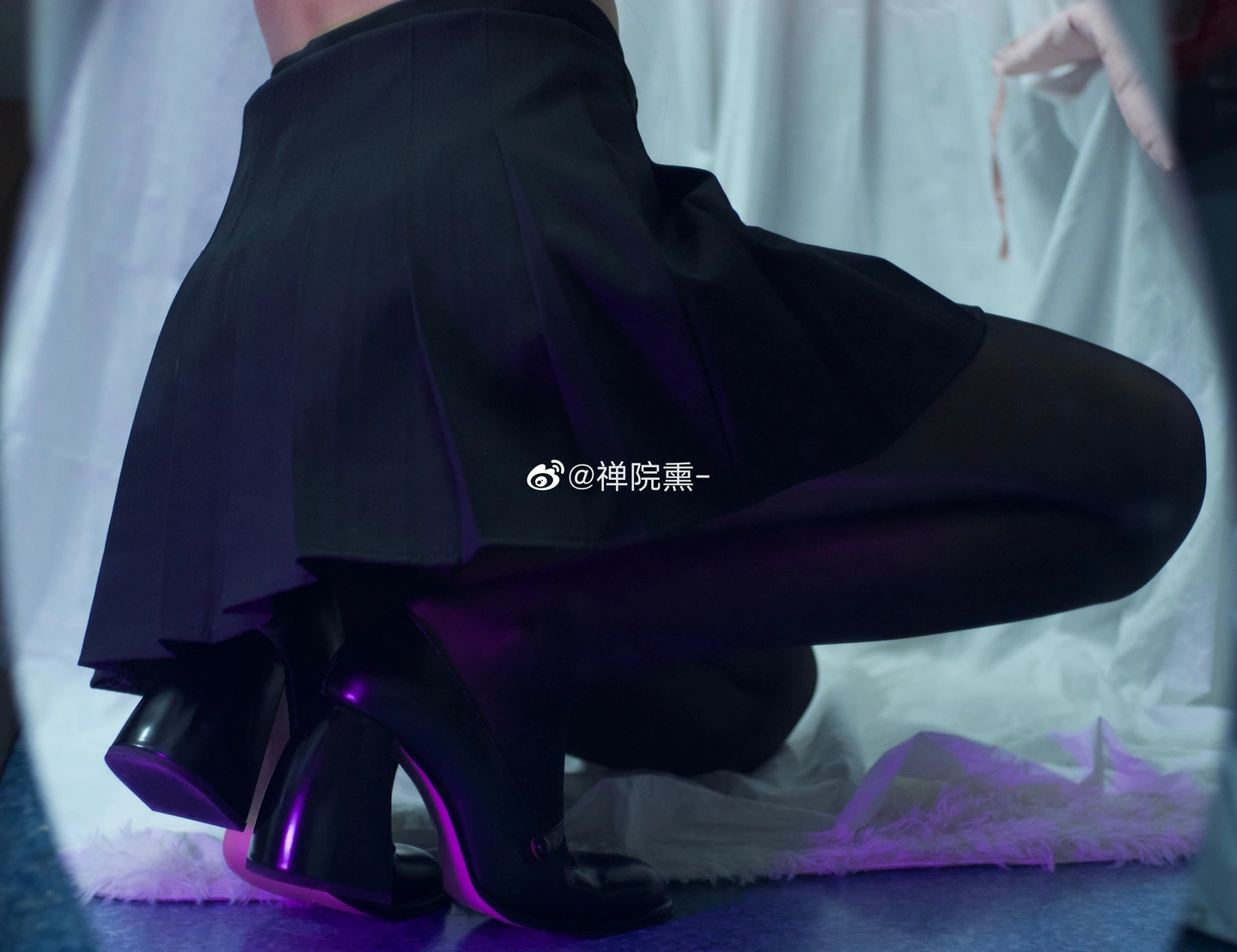 91tutu.cc@000 05_禅院熏_熏仔_早期微博零散套图_493P_15V_589_28_MB-493.webp