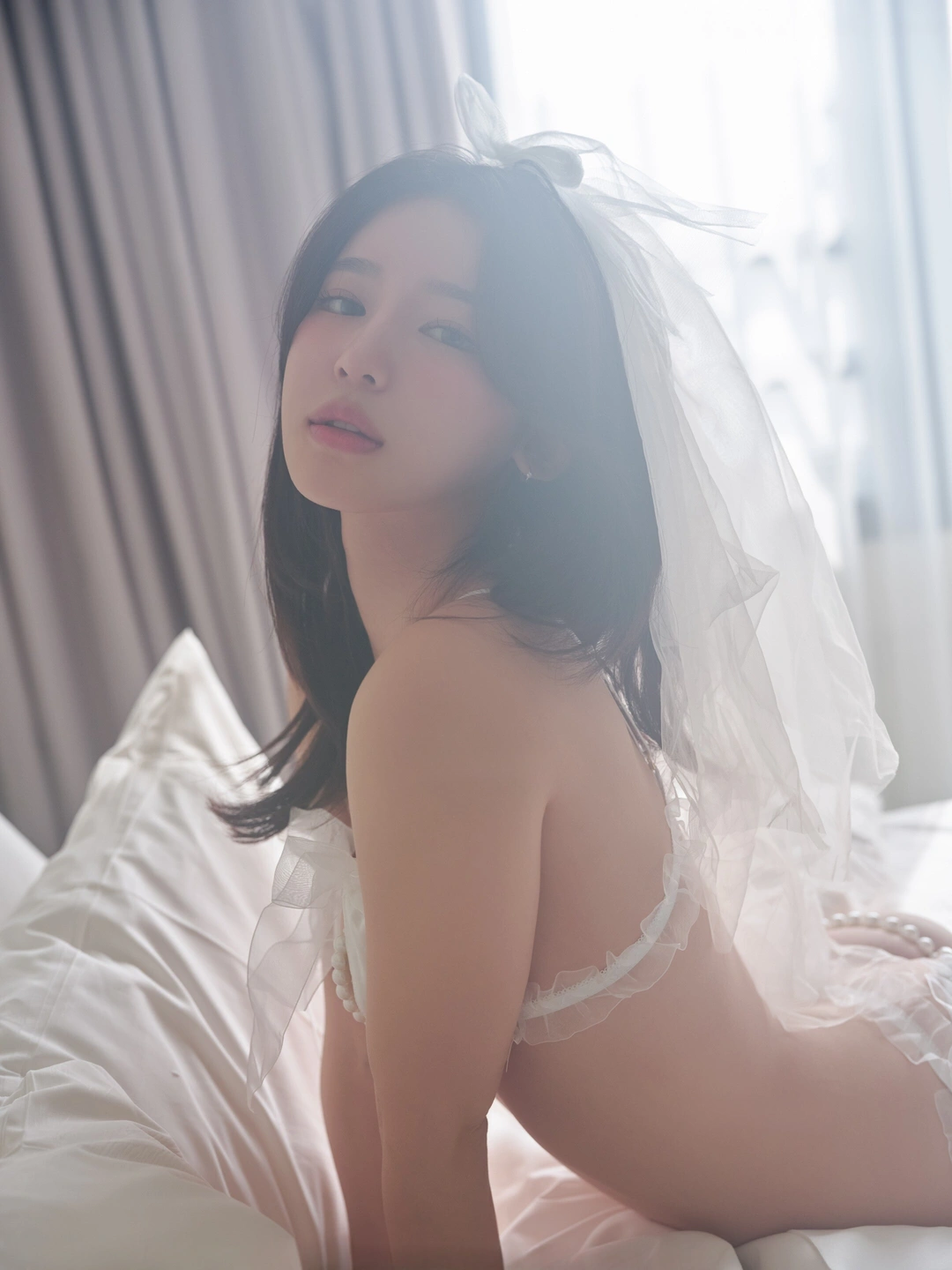 91tutu.cc@ARTGRAVIA-063.webp