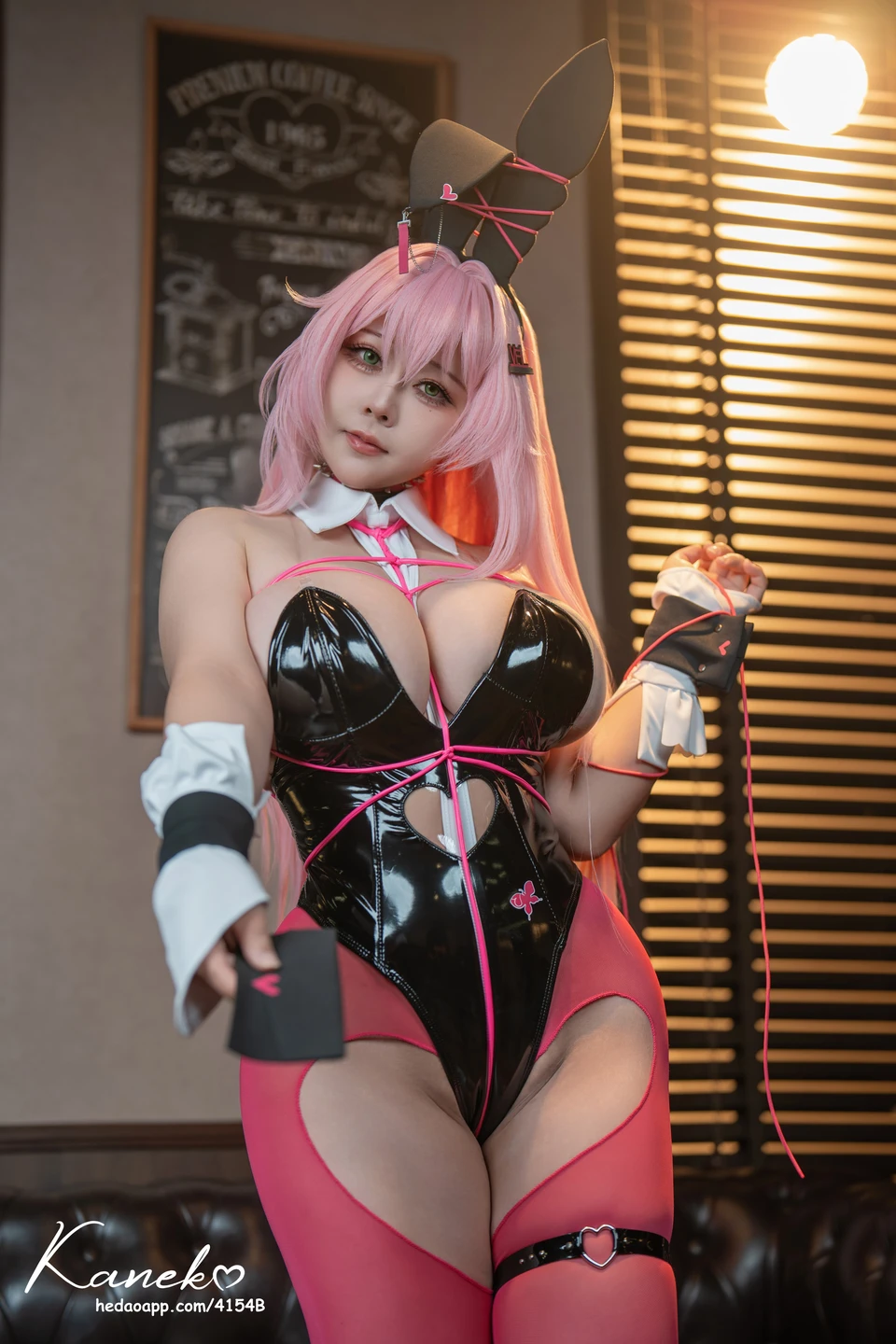 91tutu.cc@KANEKO_咔喵 - NIKKE 薇尔维特 兔女郎-003.webp