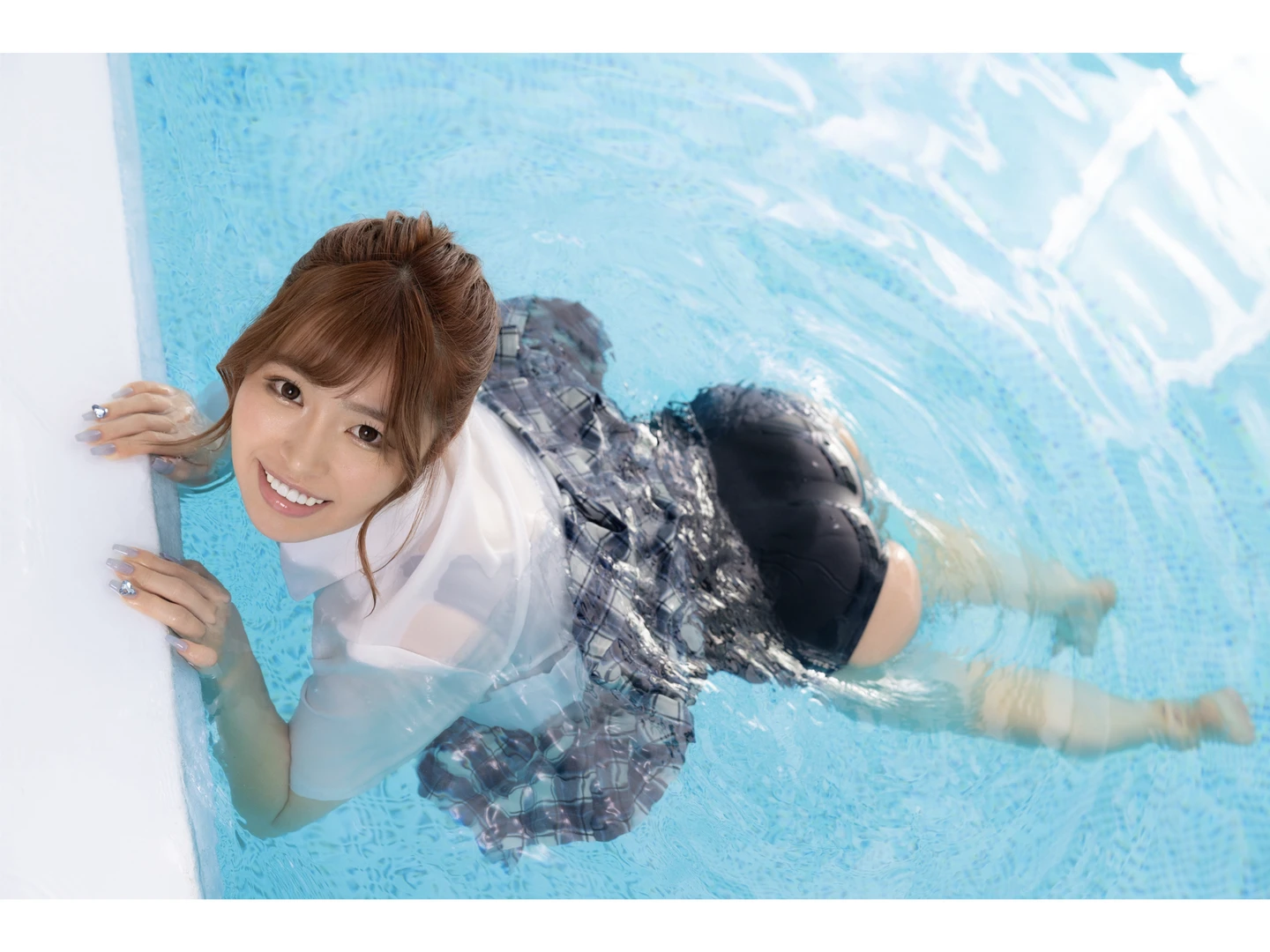 91tutu.cc@Rika-073.webp